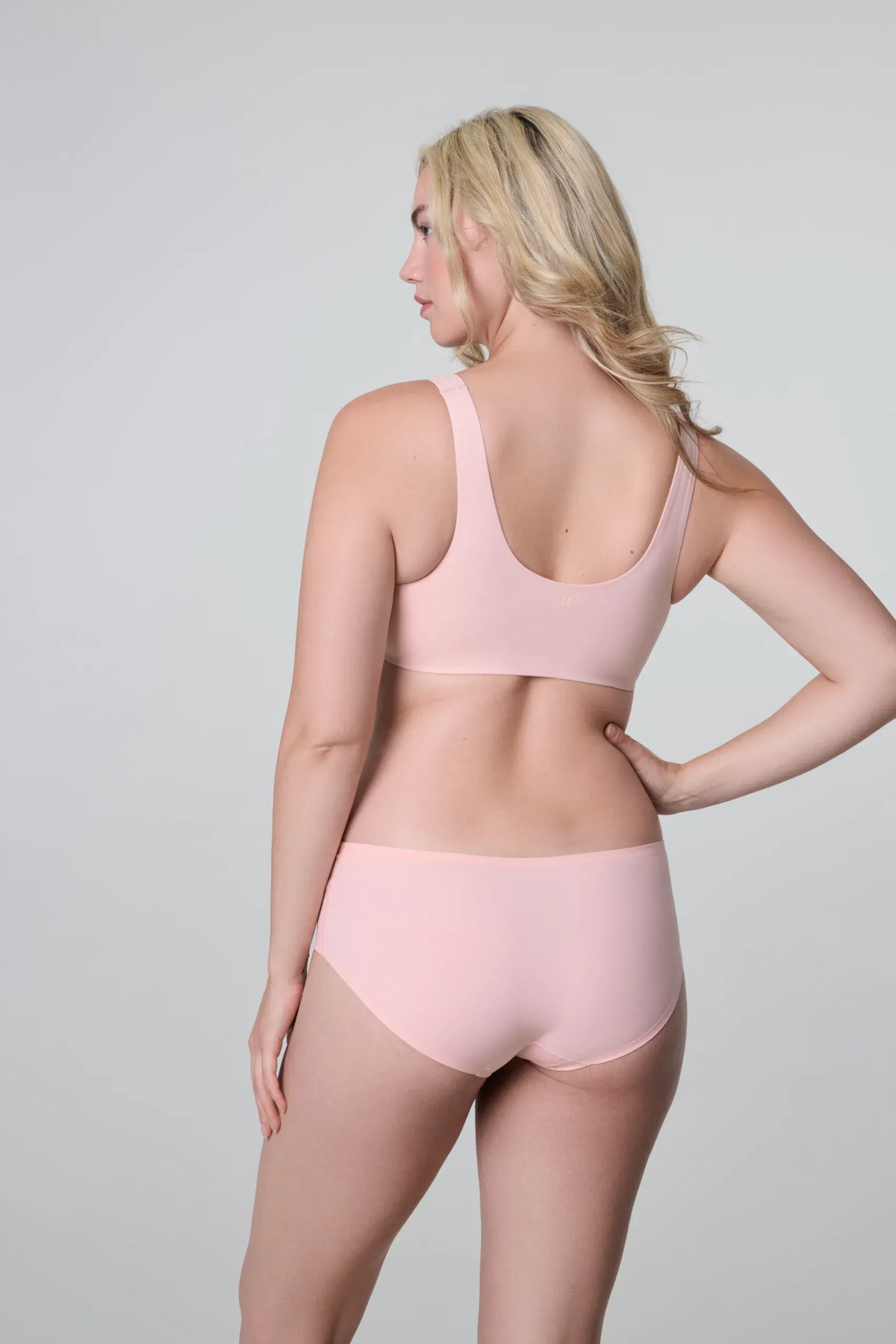 Comfortelle™ – Seamless Wireless Bra for Everyday Support