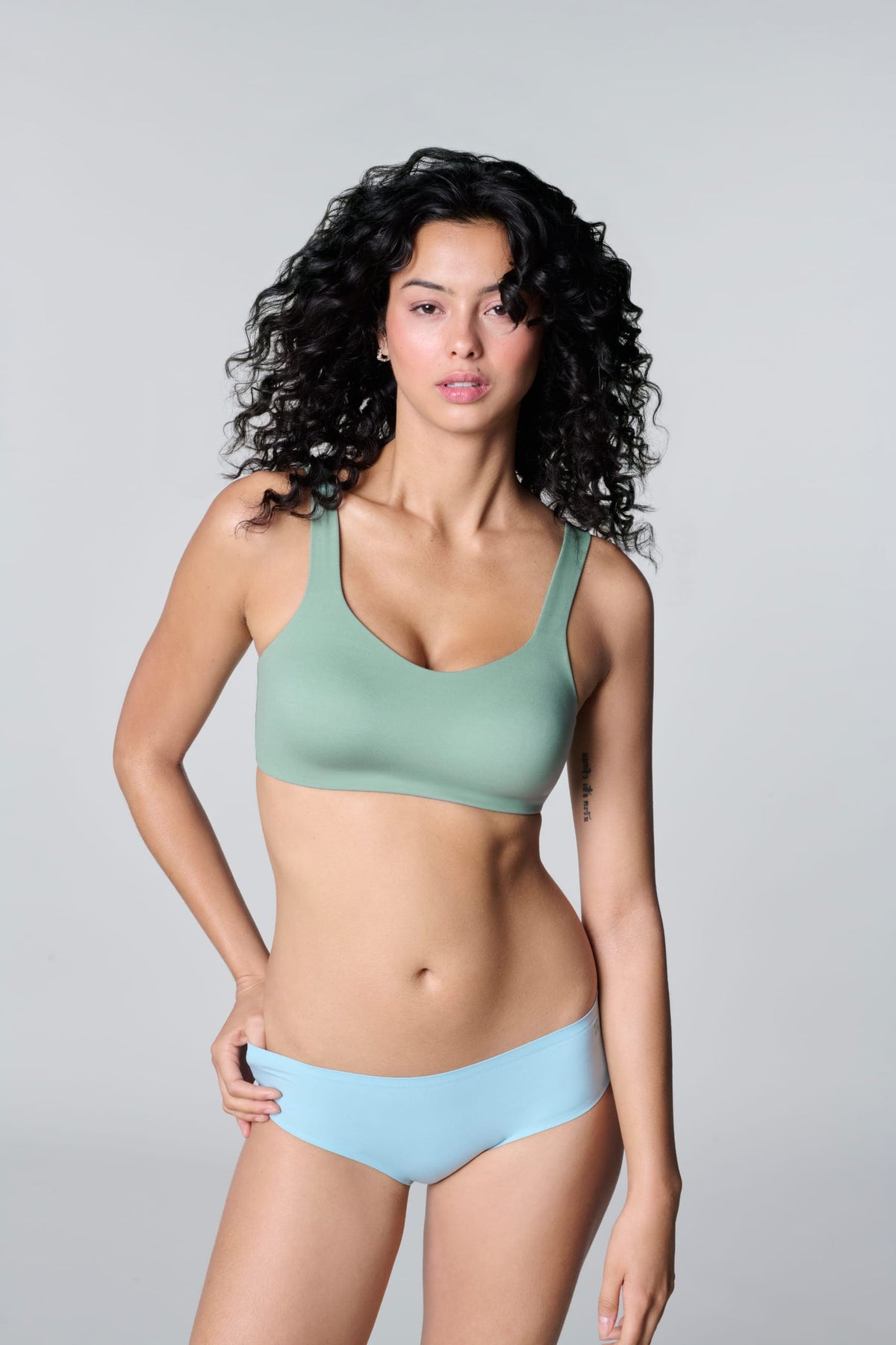 Comfortelle™ – Seamless Wireless Bra for Everyday Support