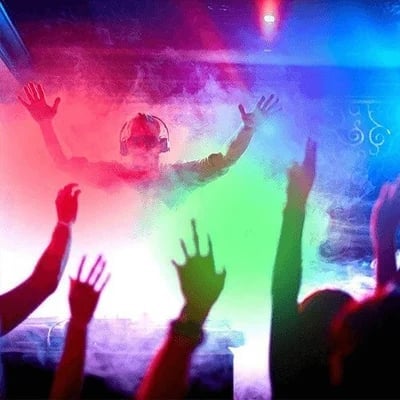 MystiGlow™ 12-LED Mist Maker – Coloured Ultrasonic Mist for Halloween, Décor & Water Features 🎃✨