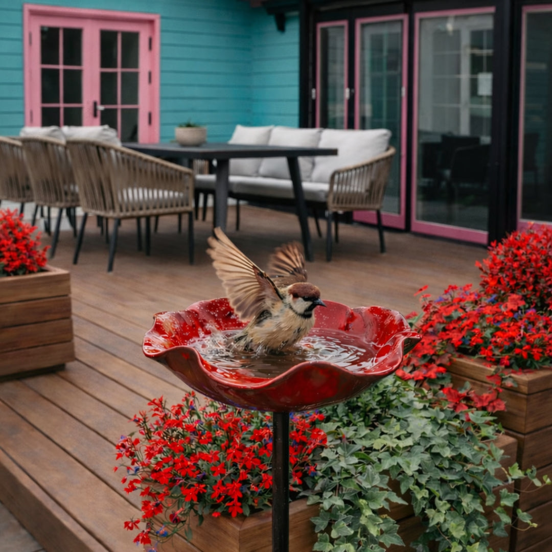NaturaBloom™ Floral Garden Sculpture – Elegant Garden Décor for Birds & Pollinators