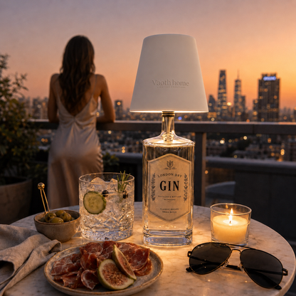 Luminova™ – Wireless bottle light with USB-C